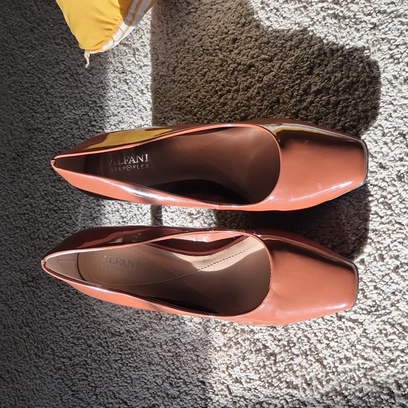 Alfani Step N' Flex Women's Tarah Square-Toe Pumps - Picture 3 of 5